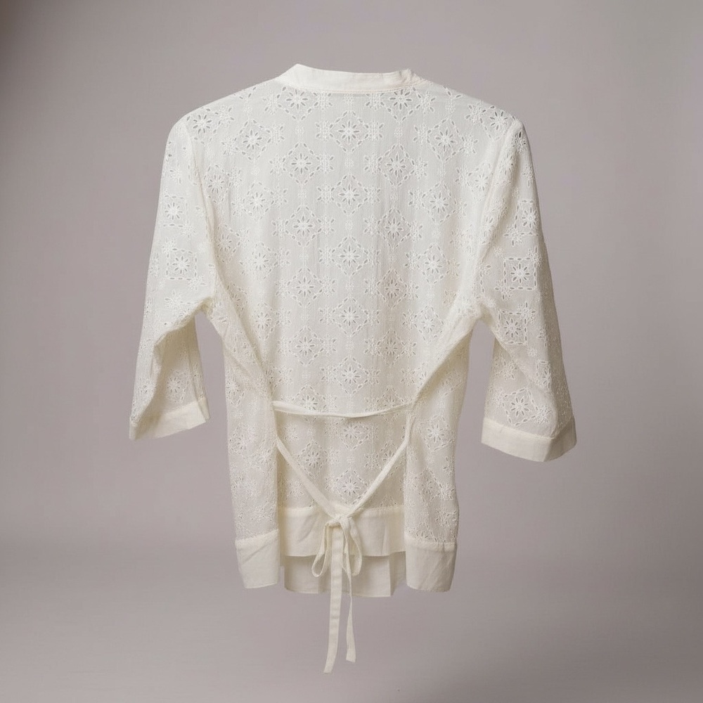 SOLD!!! Johnny Was White Lace Blouse - Picture 2 of 4